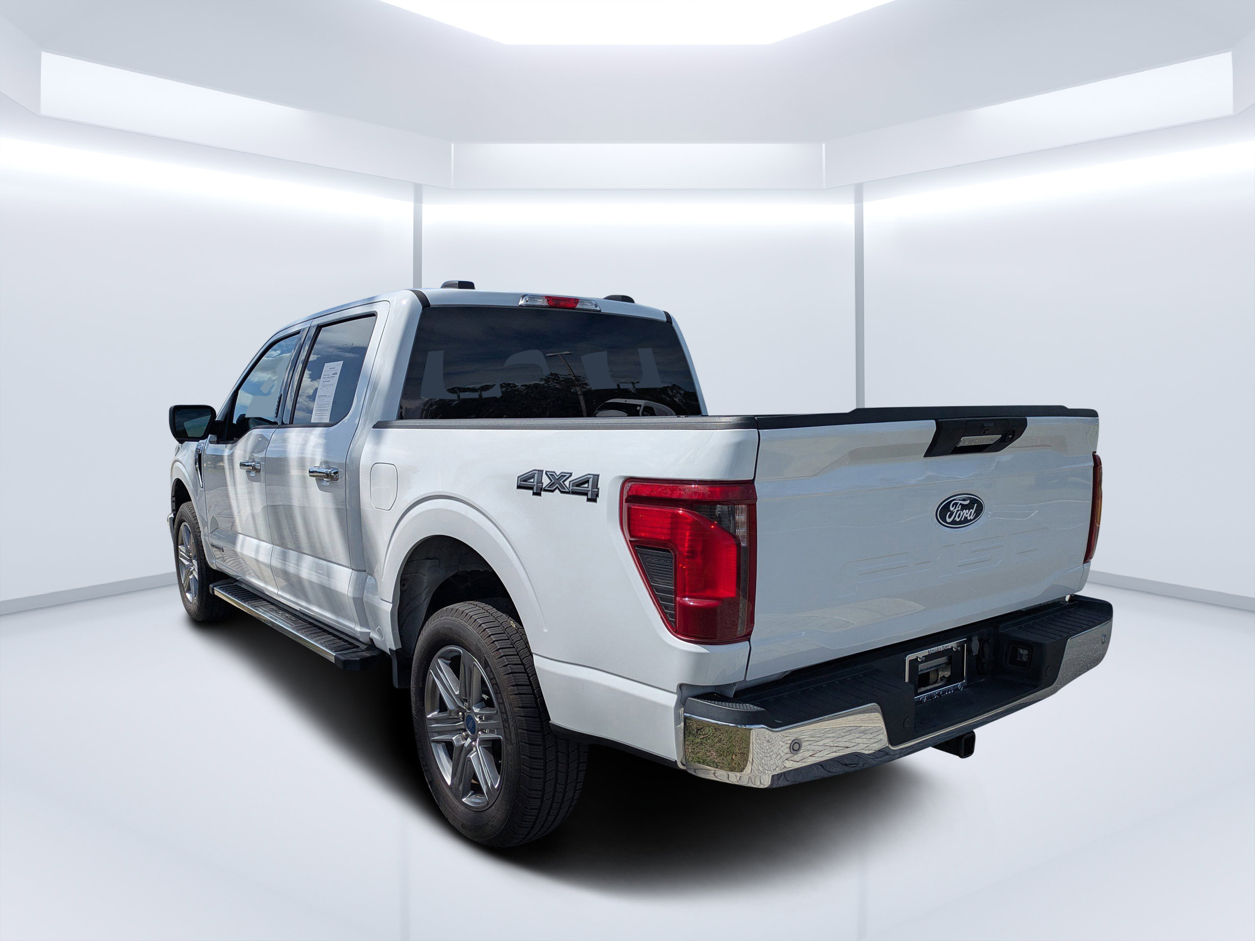 2024 Ford F-150 XLT photo 4