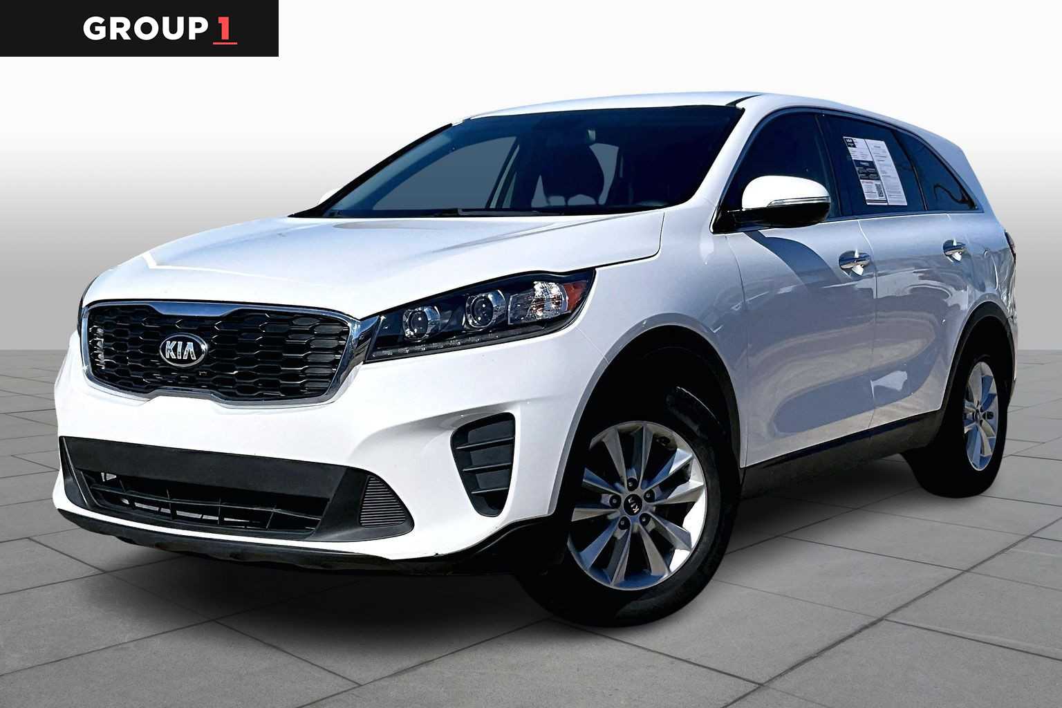 2020 Kia Sorento LX's photo