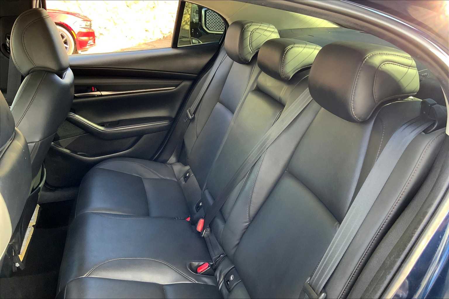 2022 Mazda Mazda3 Preferred photo 18