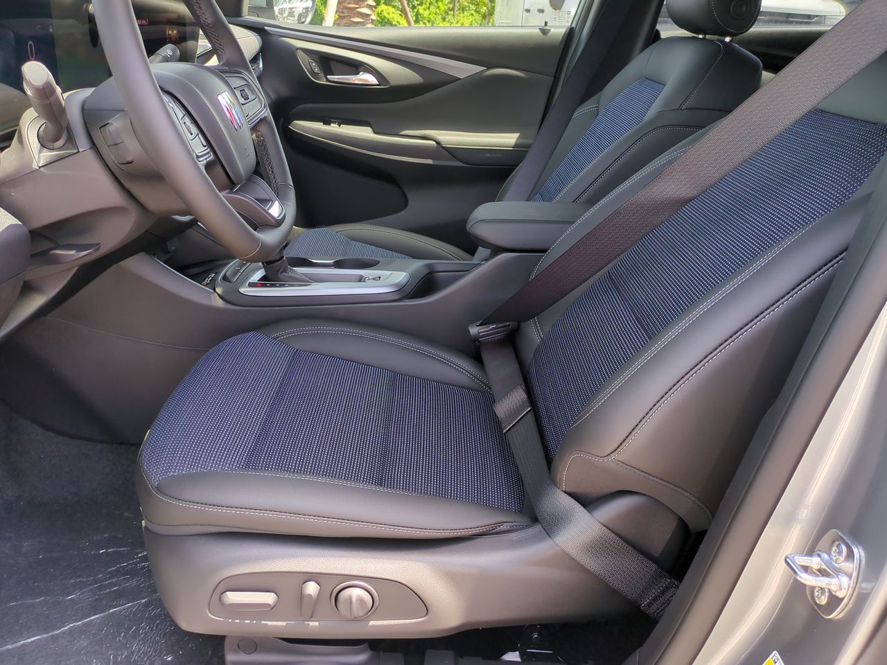 2025 Buick Envista Preferred photo 19