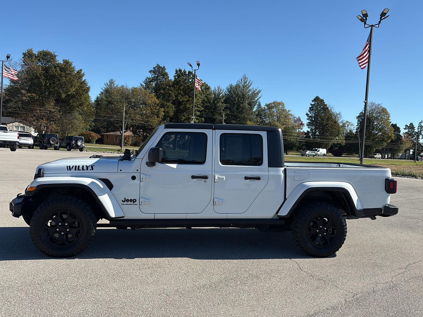 2021 Jeep Gladiator Willys photo 3