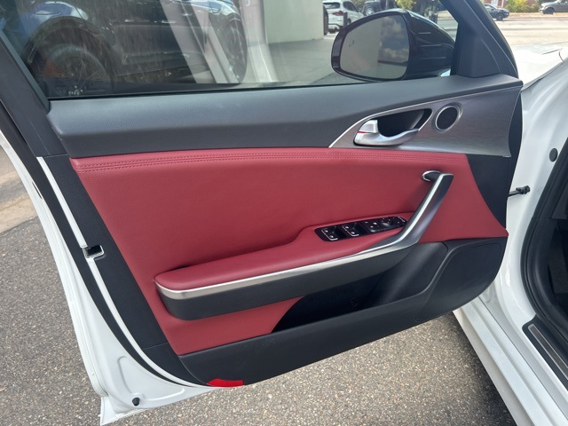 2022 Kia Stinger GT1 photo 20