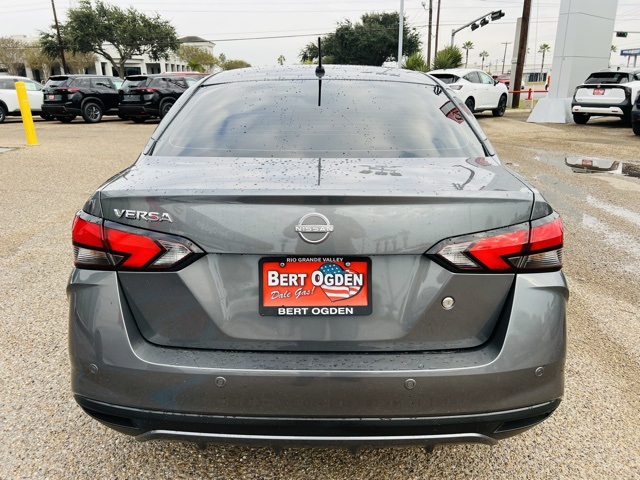 2024 Nissan Versa 1.6 S photo 3