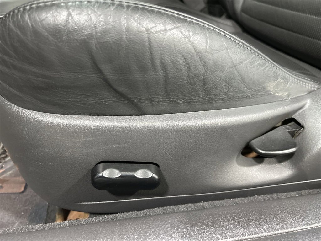2002 Ford Thunderbird Base photo 14