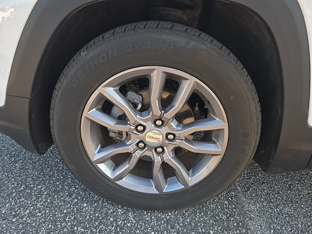 2024 Gmc Terrain SLT photo 9