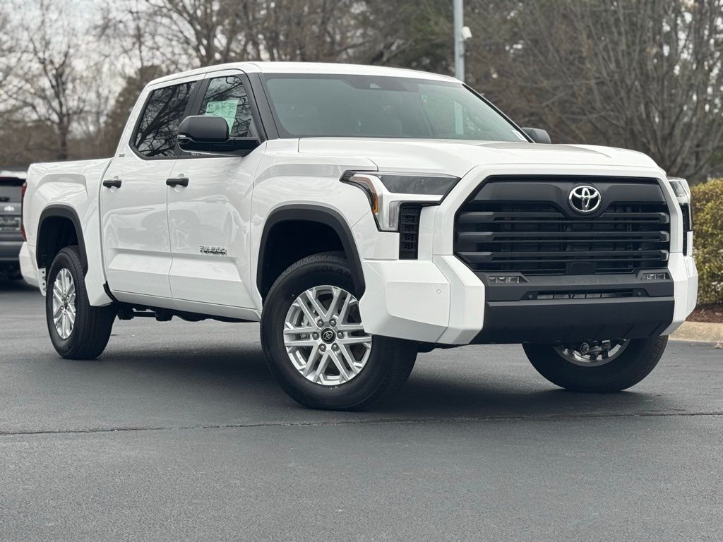 2025 Toyota Tundra SR5 photo 2