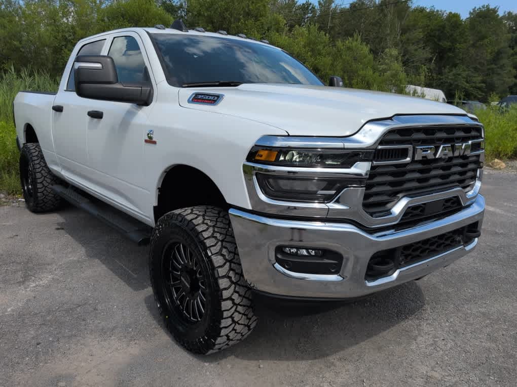 2025 Ram 3500 Tradesman photo 3