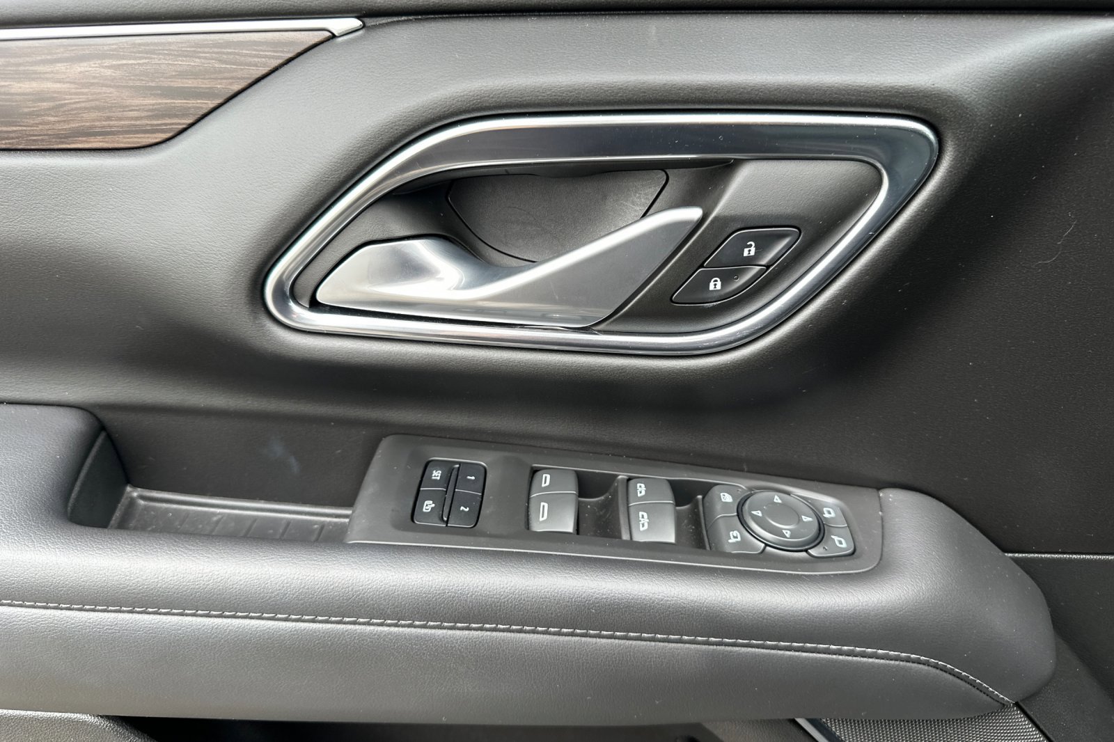 2022 Chevrolet Tahoe Z71 photo 9