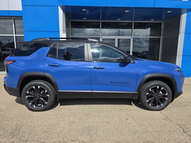 2026 Chevrolet Equinox RS photo 2