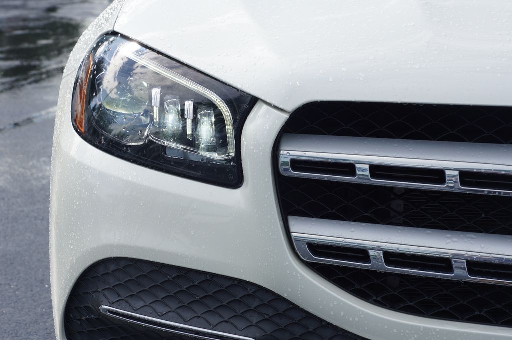 2023 Mercedes Benz GLS 450 4MATIC photo 5