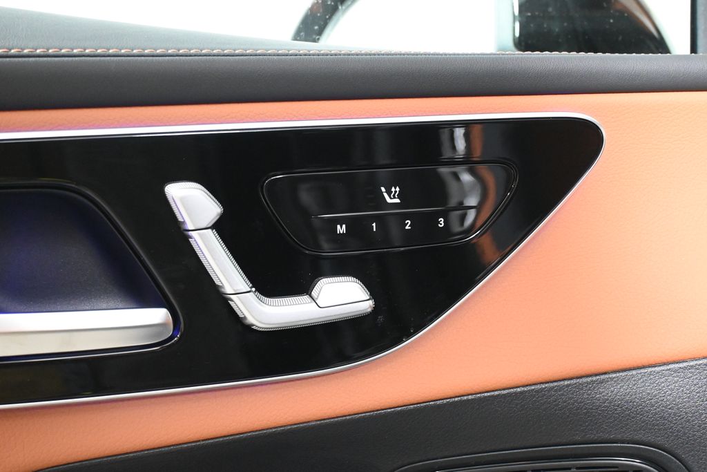 2025 Mercedes Benz GLC 300 4MATIC photo 20