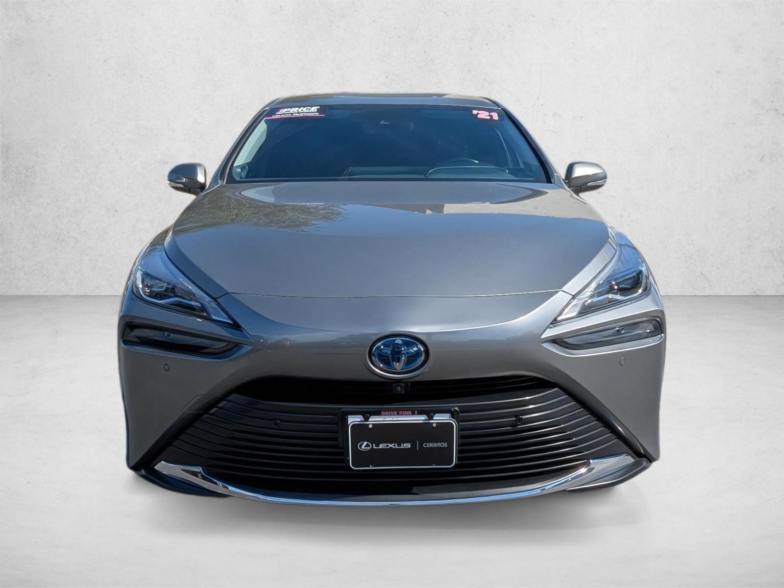 2021 Toyota Mirai XLE photo 2