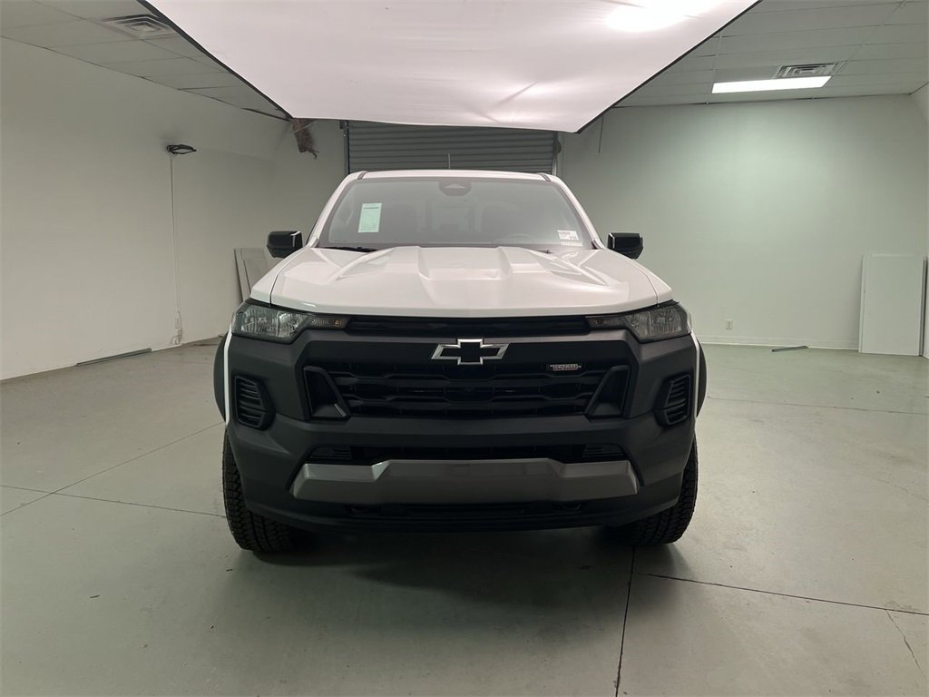 2026 Chevrolet Colorado Trail Boss photo 3
