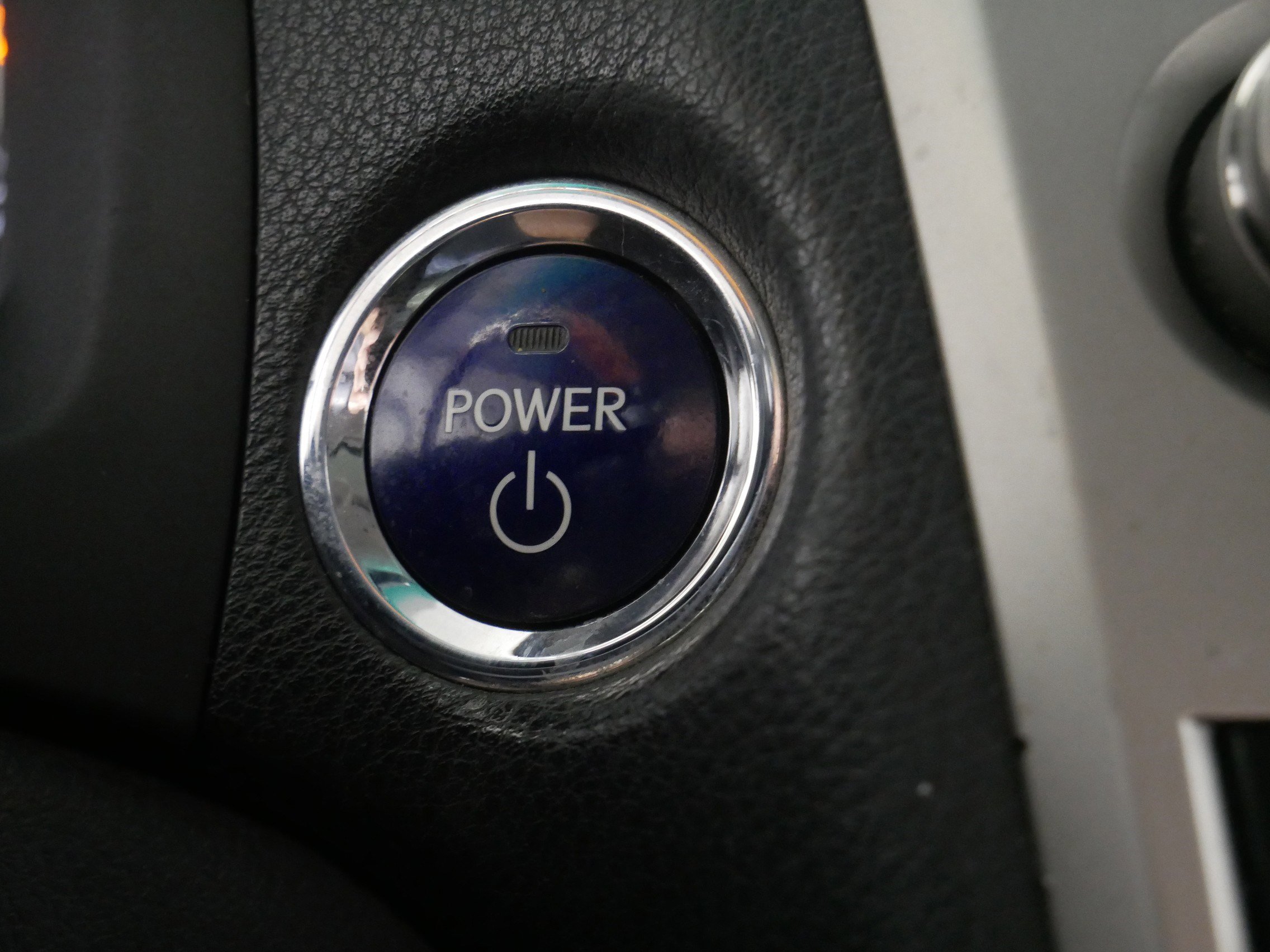 2011 Lexus RX 450h photo 31