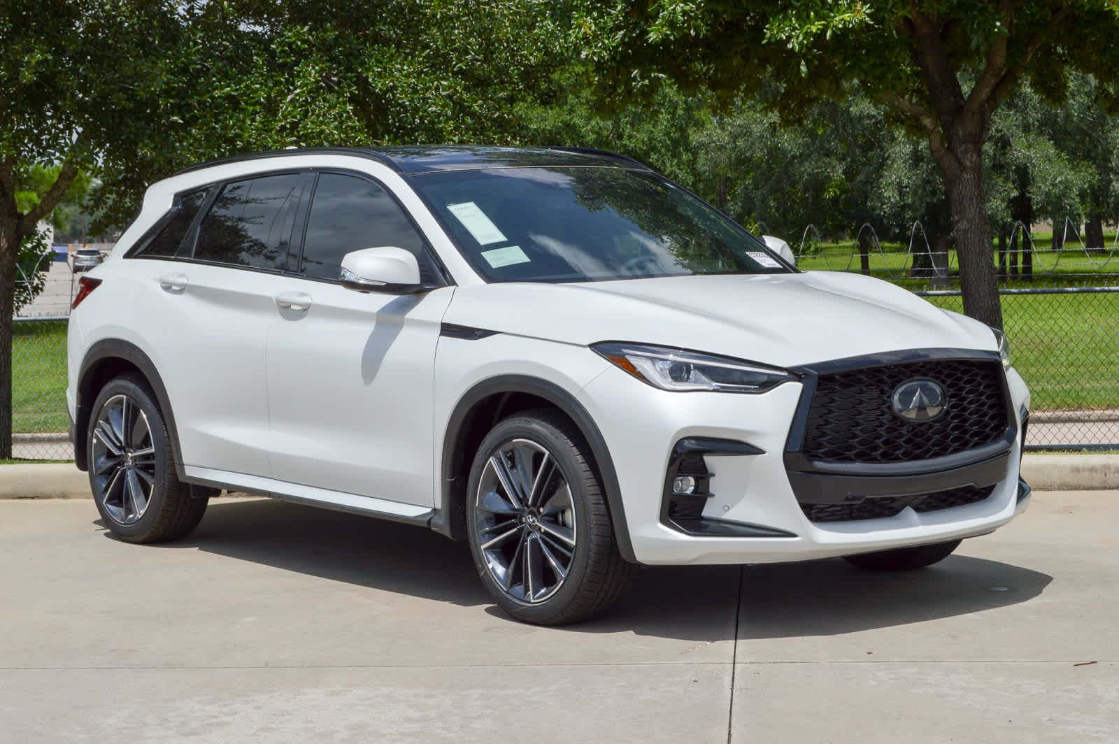 2025 Infiniti QX50 SPORT AWD photo 2