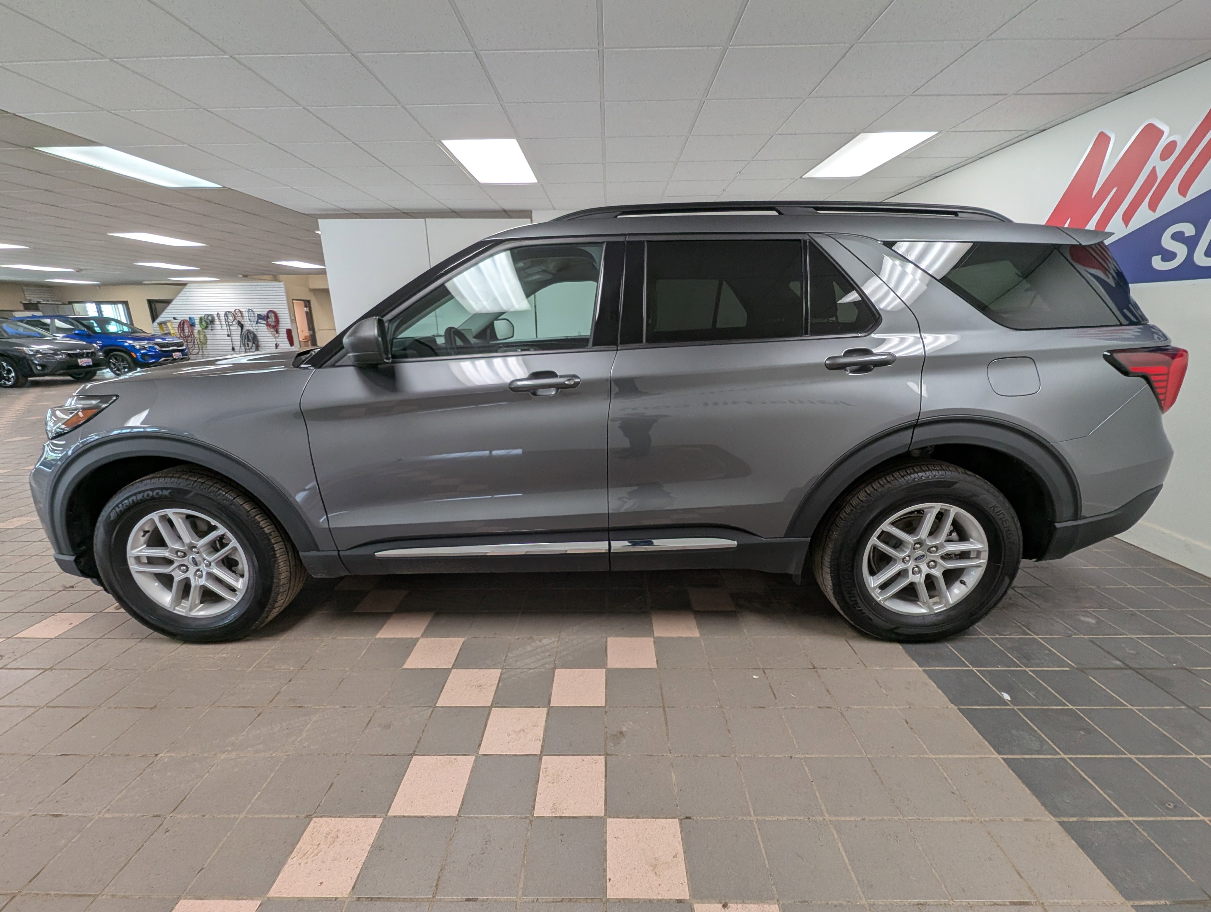 Used 2025 Ford Explorer Active with VIN 1FMUK8DH3SGA40511 for sale in Hermantown, Minnesota