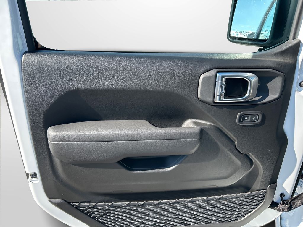 2025 Jeep Wrangler Sport RHD photo 21