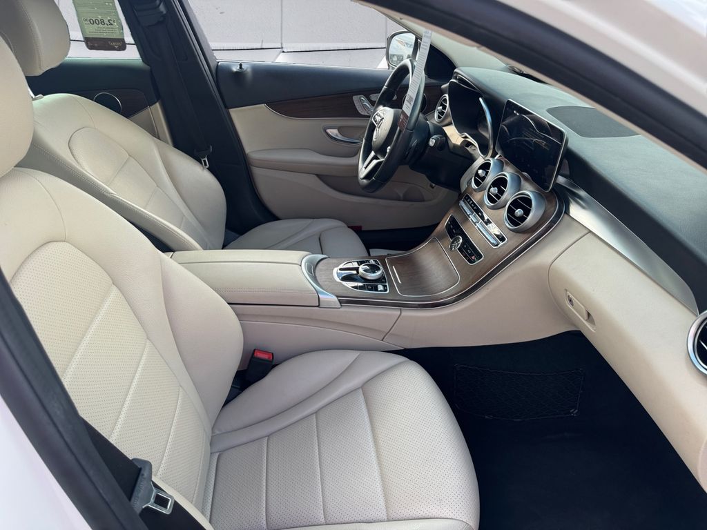 2021 Mercedes Benz C 300 photo 13