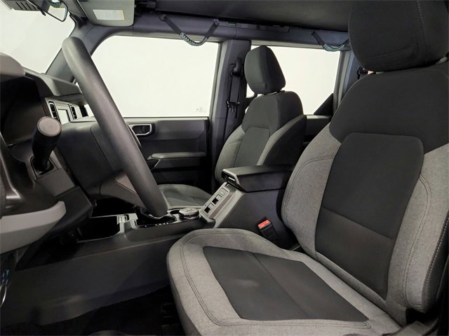 2022 Ford Bronco Base photo 21