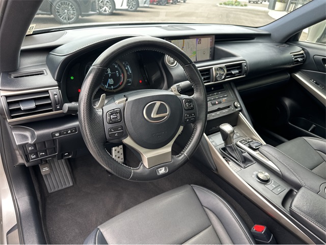 2019 Lexus IS 350 F SPORT photo 12