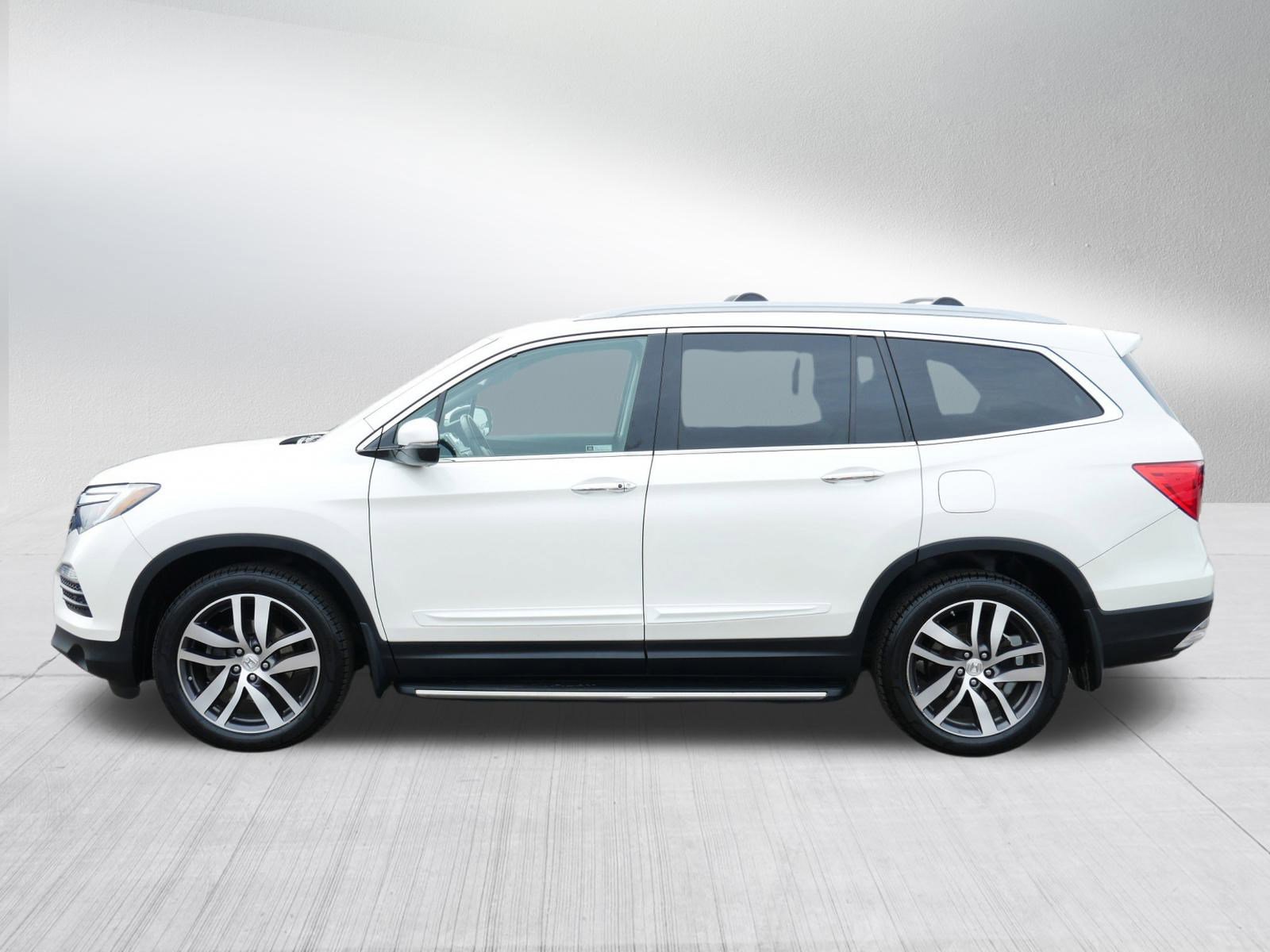 2018 Honda Pilot Touring photo 4