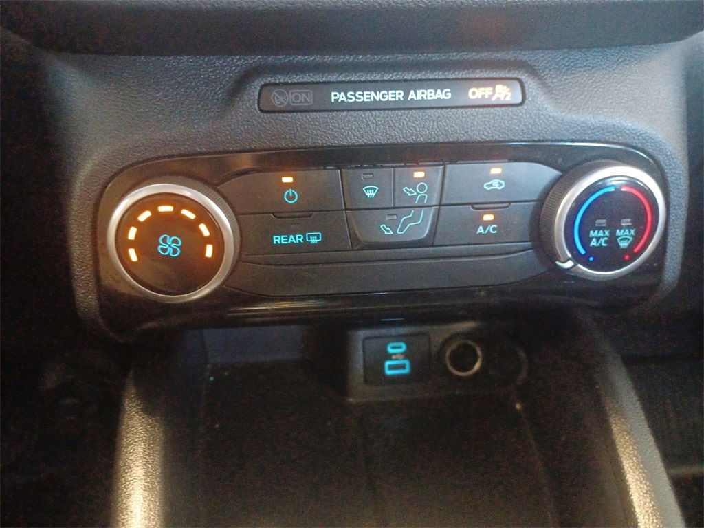 2022 Ford Escape S photo 25