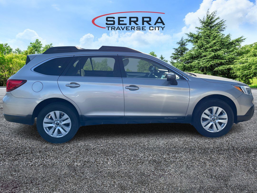 2016 Subaru Outback 2.5i Premium photo 3