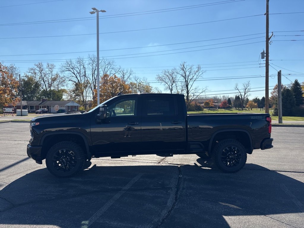 2026 Chevrolet Silverado 2500HD LTZ photo 3