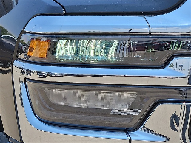 2025 Ram 2500 Big Horn photo 8