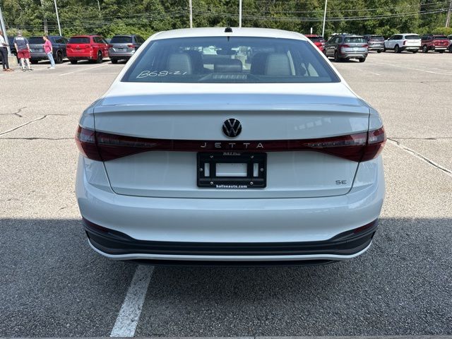 2025 Volkswagen Jetta SE photo 3
