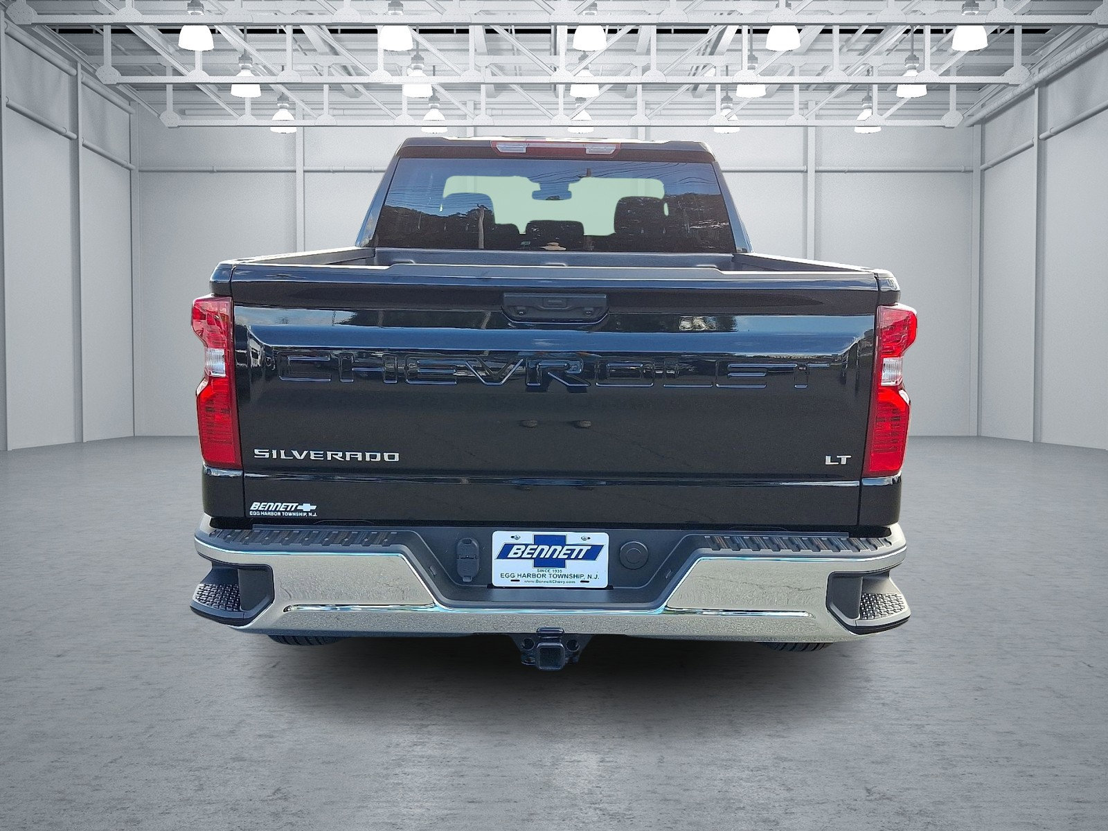 2023 Chevrolet Silverado 1500 LT photo 3