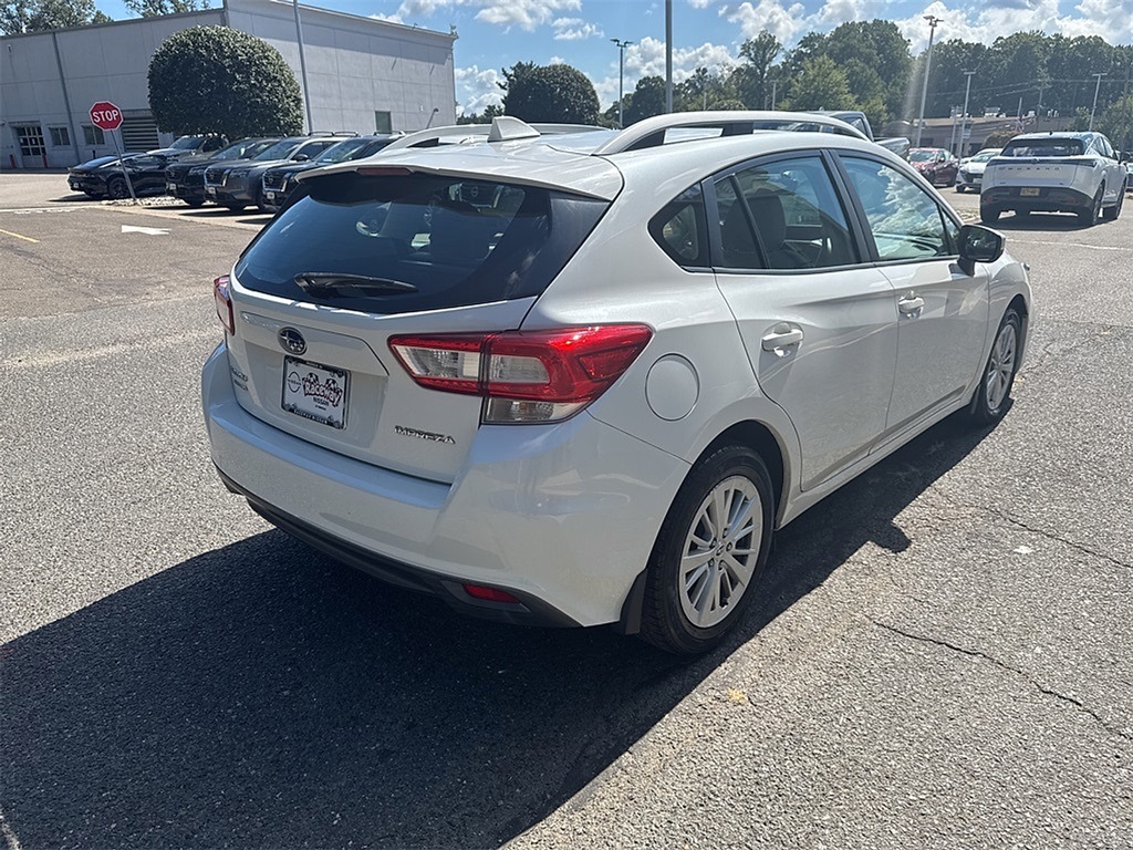 2018 Subaru Impreza 2.0i Premium photo 6