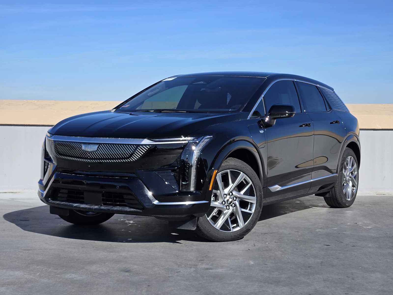 2026 Cadillac OPTIQ Luxury's photo