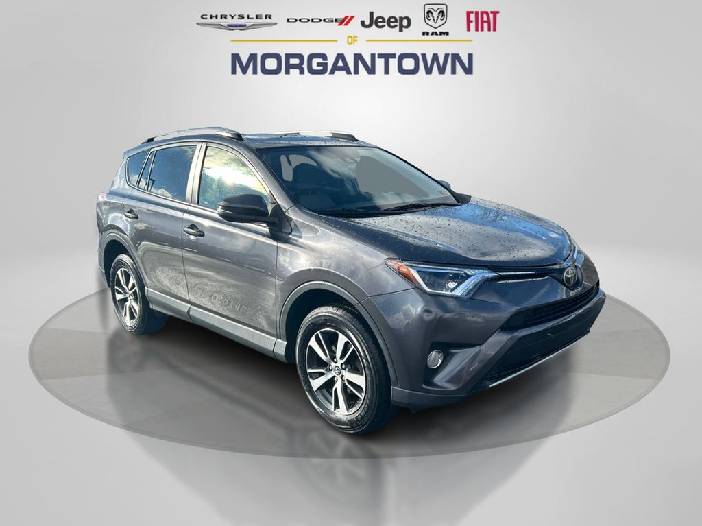 2018 Toyota RAV4 XLE photo 3