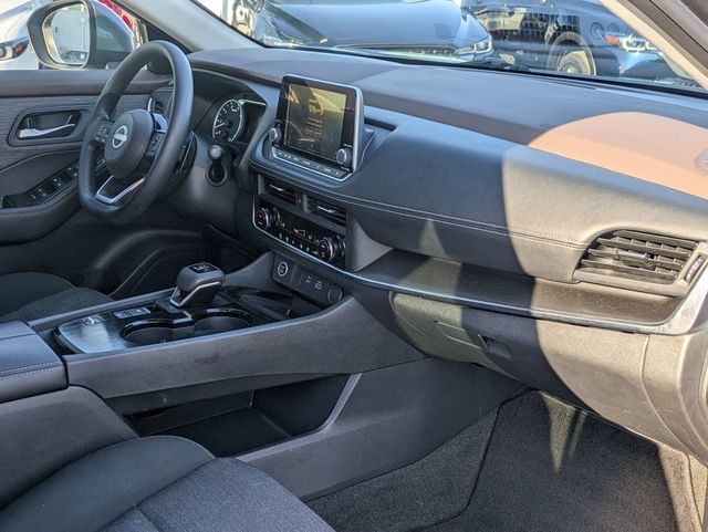 2023 Nissan Rogue SV photo 25