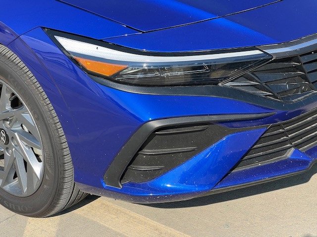 2024 Hyundai Elantra SEL photo 10