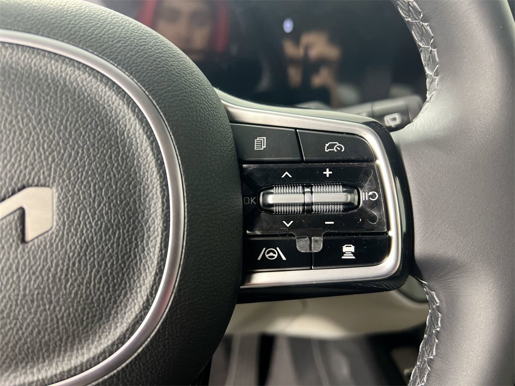 2025 Kia Sorento S photo 15