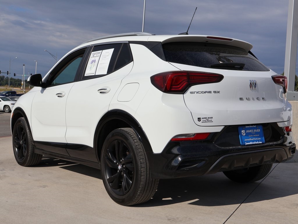 2024 Buick Encore GX Sport Touring photo 3