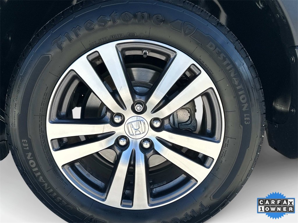 2017 Honda Pilot EX-L photo 6