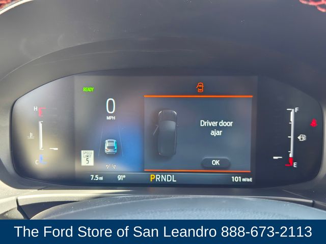 2025 Ford Escape Hybrid ST-Line photo 17