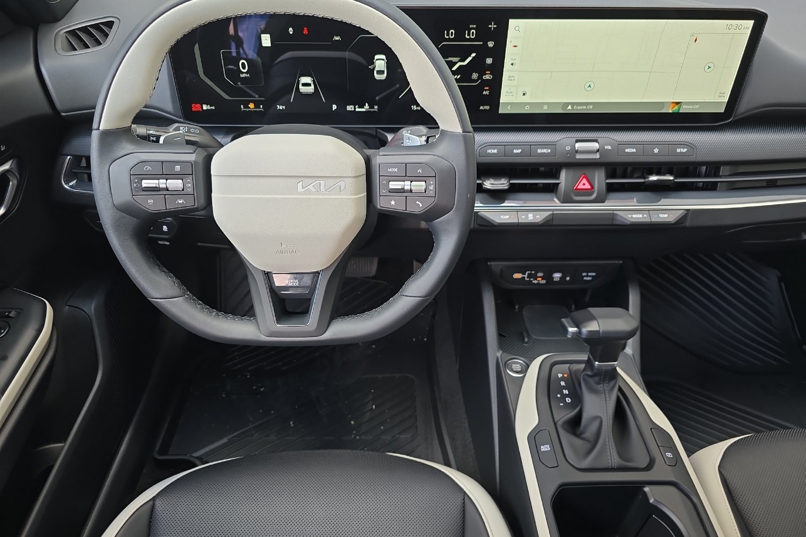 2025 Kia K4 GT-Line photo 9