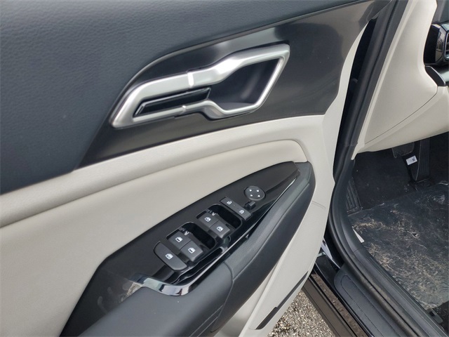 2025 Kia Sportage EX photo 2