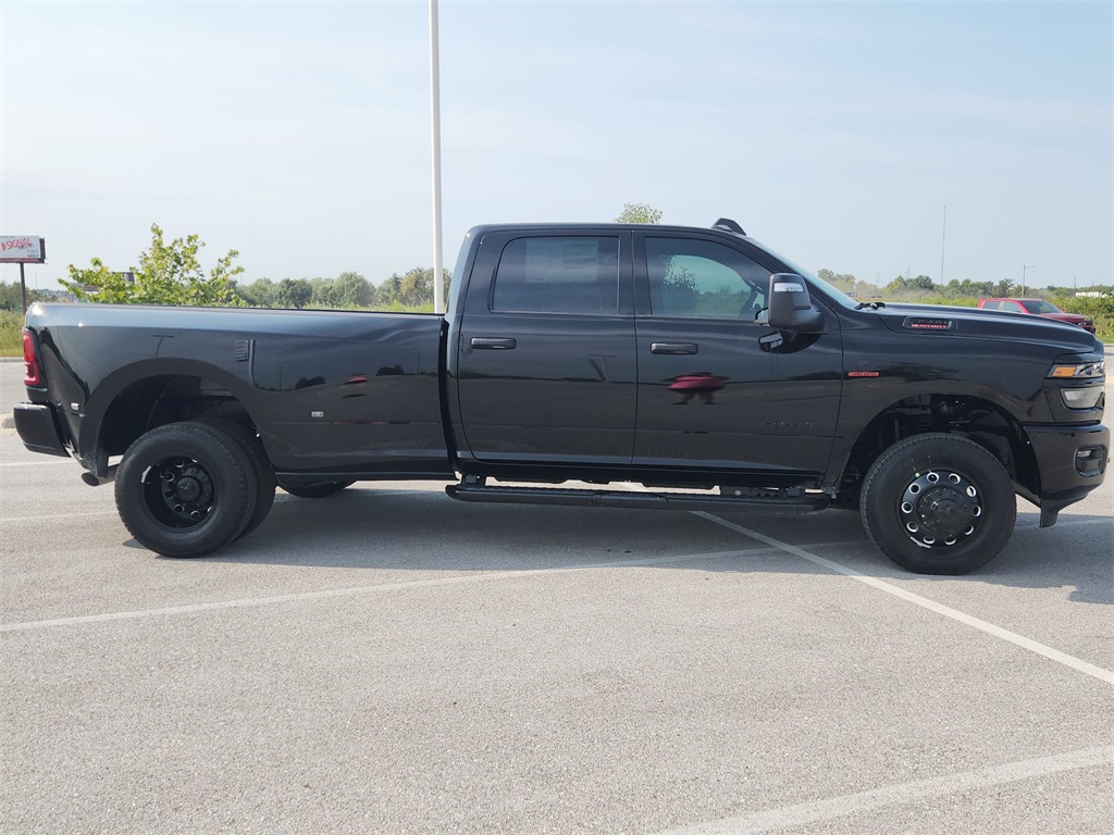 2026 Ram 3500 Big Horn photo 9
