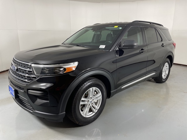 2021 Ford Explorer XLT photo 3