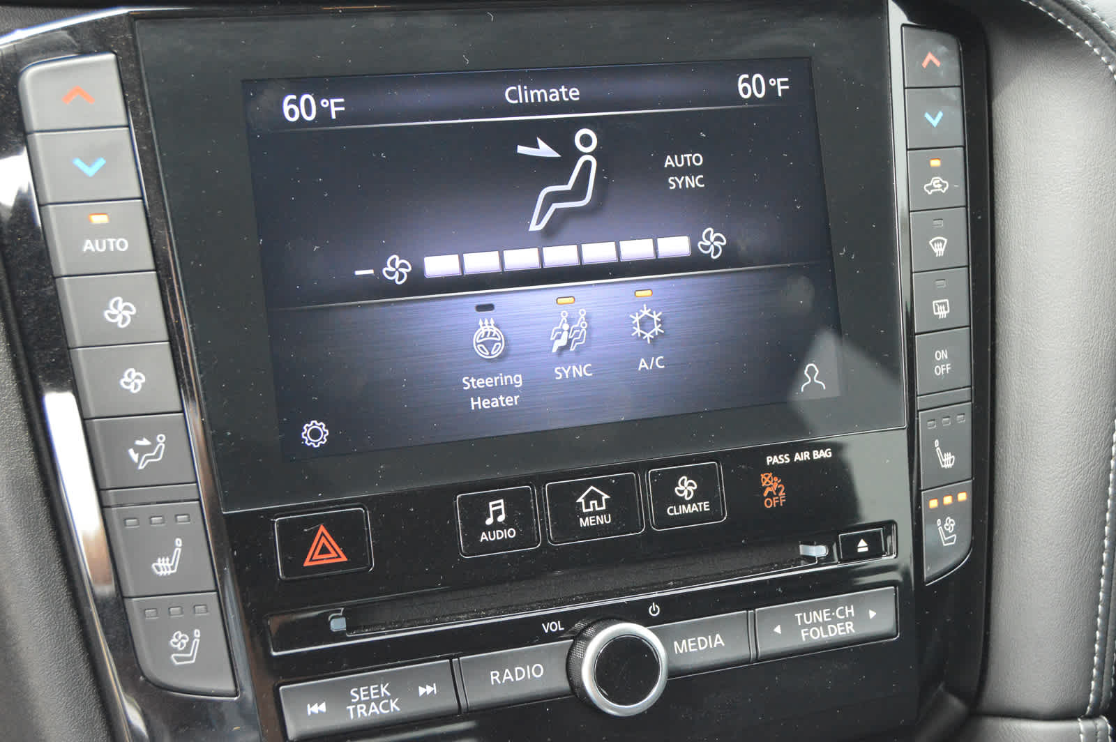 2022 Infiniti QX50 Essential photo 11