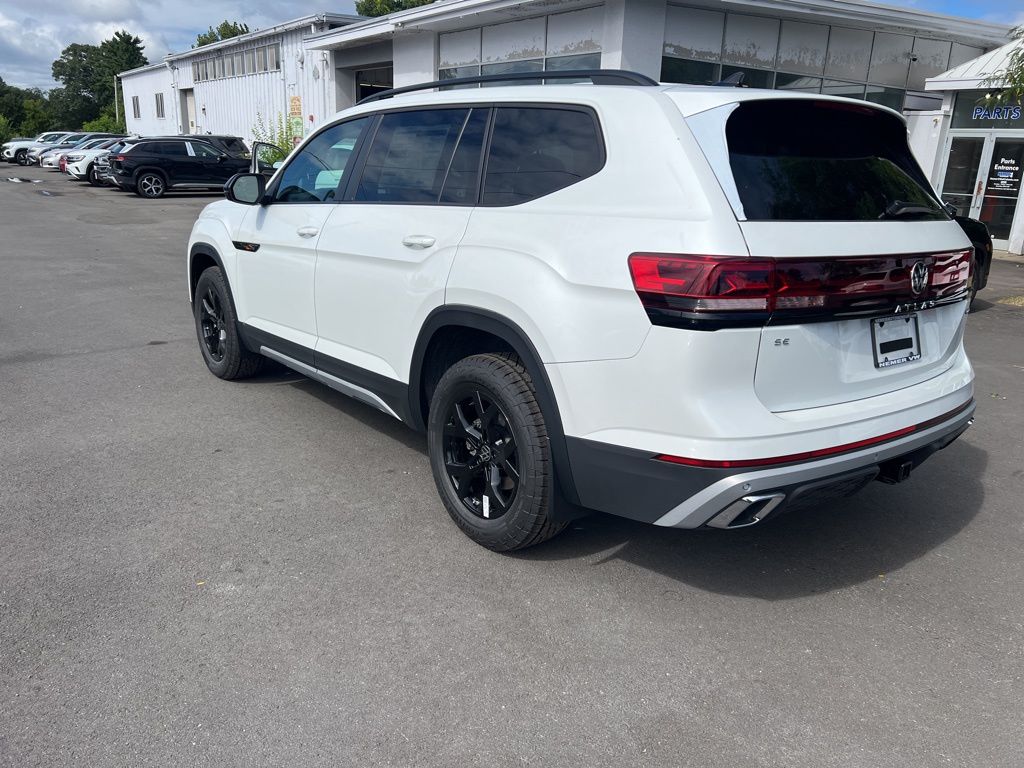 2026 Volkswagen Atlas Peak Edition SE photo 13