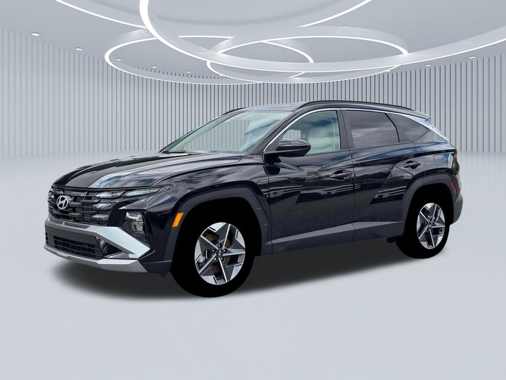 2025 Hyundai Tucson SEL photo 2