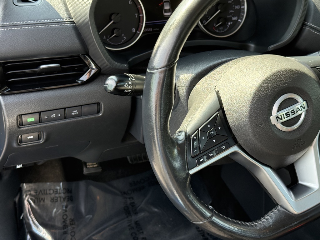 2022 Nissan Sentra SV photo 12