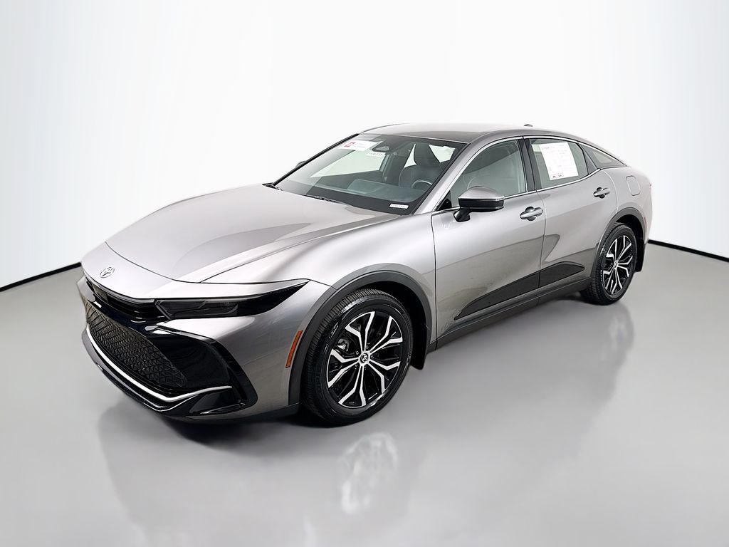 2023 Toyota Crown XLE photo 3