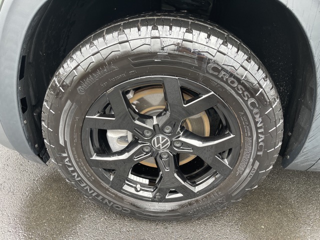 2024 Volkswagen Atlas Peak Edition SEL photo 12